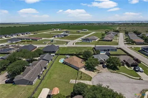 105 Belle Court Port Lavaca TX 77979