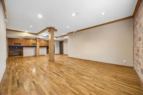 215 W Norma Street 302 Houston TX 77009