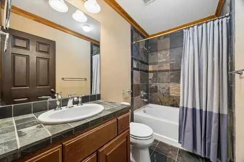 215 W Norma Street 302 Houston TX 77009
