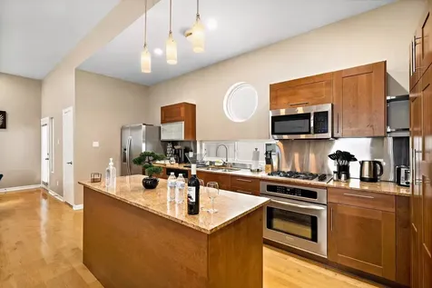 5630 Kiam Street B Houston TX 77007