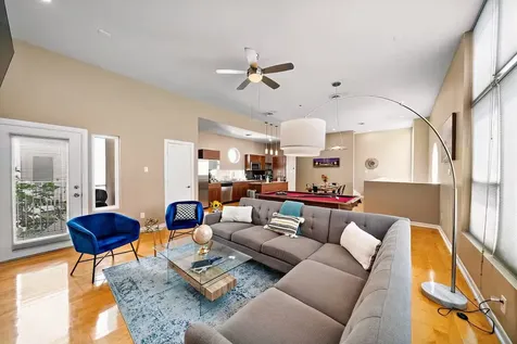 5630 Kiam Street B Houston TX 77007