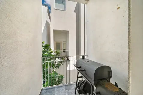 5630 Kiam Street B Houston TX 77007