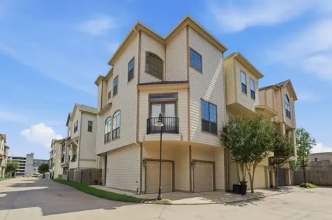 836 Garden Oaks Terrace Houston TX 77018