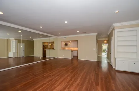 573 N Post Oak Lane Houston TX 77024