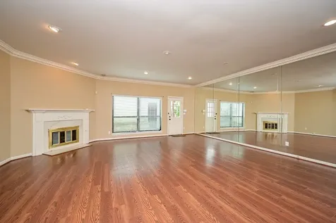 573 N Post Oak Lane Houston TX 77024
