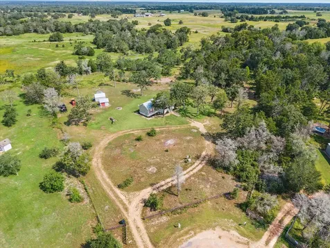 350 Floyd Lane Round Top TX 78954