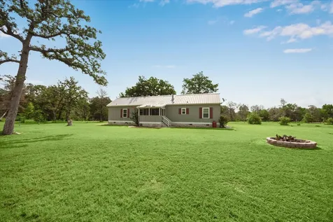 350 Floyd Lane Round Top TX 78954