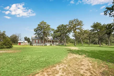 350 Floyd Lane Round Top TX 78954