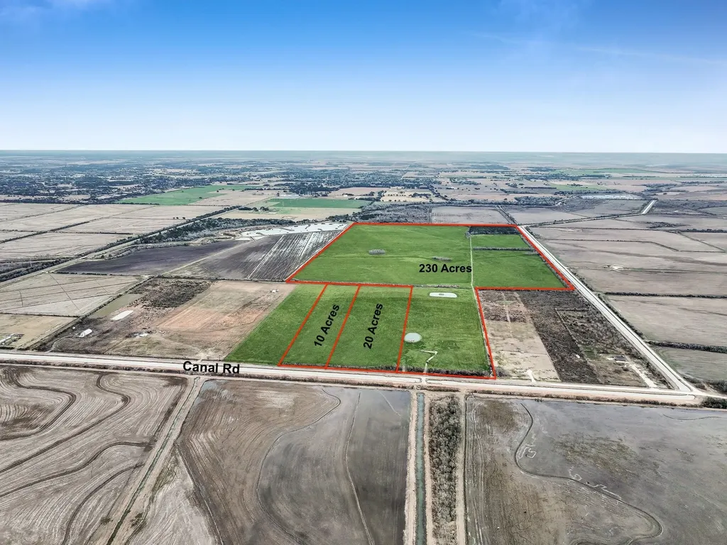 747 Canal Road Winnie TX 77665