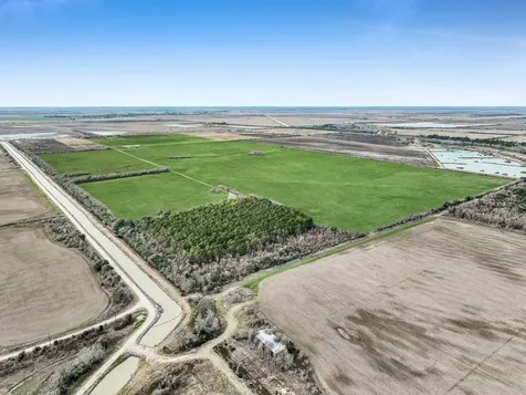 747 Canal Road Winnie TX 77665