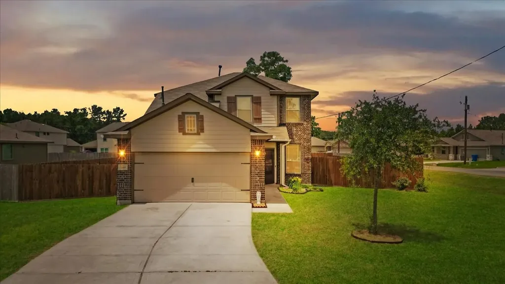 1685 County Road 5102 Cleveland TX 77327