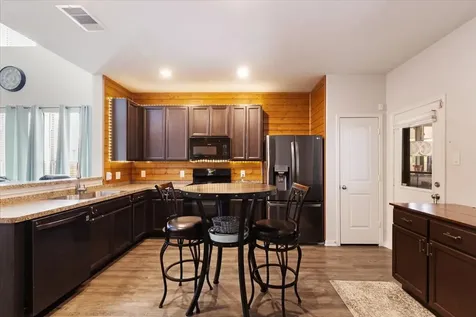 1685 County Road 5102 Cleveland TX 77327