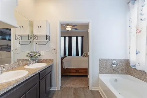1685 County Road 5102 Cleveland TX 77327