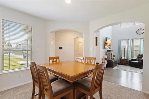 1685 County Road 5102 Cleveland TX 77327