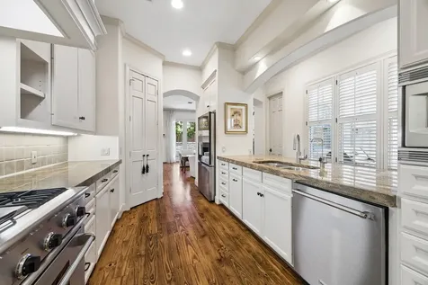 2207 Dunraven Lane Houston TX 77019