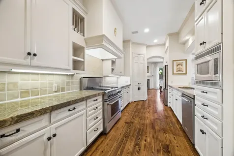 2207 Dunraven Lane Houston TX 77019