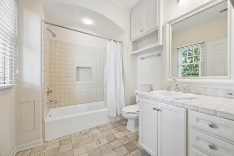 2207 Dunraven Lane Houston TX 77019