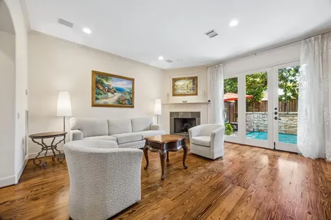 2207 Dunraven Lane Houston TX 77019