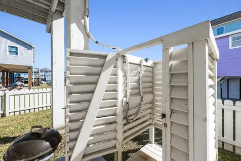 218 Ocean Avenue Surfside Beach TX 77541
