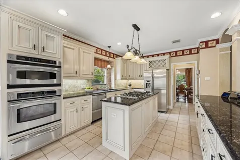 805 Murphy Lane Friendswood TX 77546