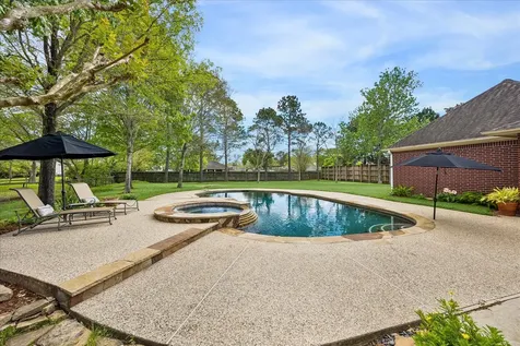 805 Murphy Lane Friendswood TX 77546