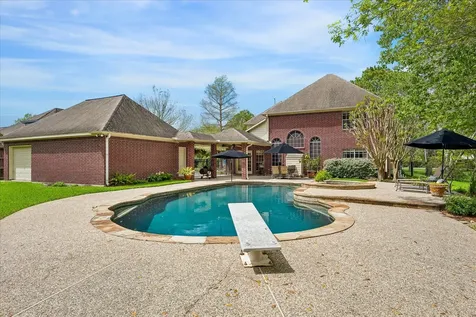 805 Murphy Lane Friendswood TX 77546