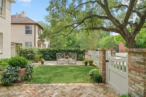 2346 Quenby Street Houston TX 77005