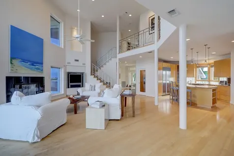 13243 Binnacle Way Galveston TX 77554