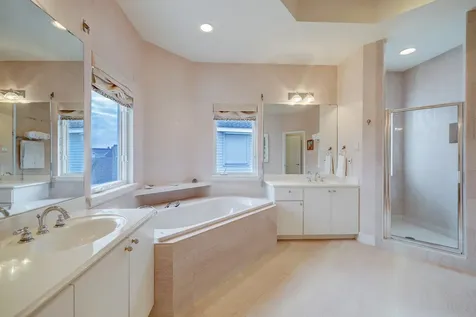 13243 Binnacle Way Galveston TX 77554