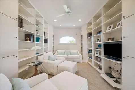 13243 Binnacle Way Galveston TX 77554