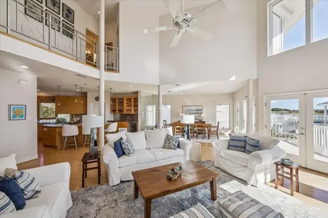 13243 Binnacle Way Galveston TX 77554