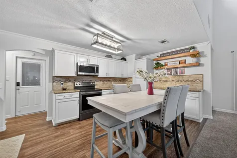 2306 Bunton Drive El Campo TX 77437