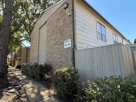 2110 Wilcrest Drive 101 Houston TX 77042