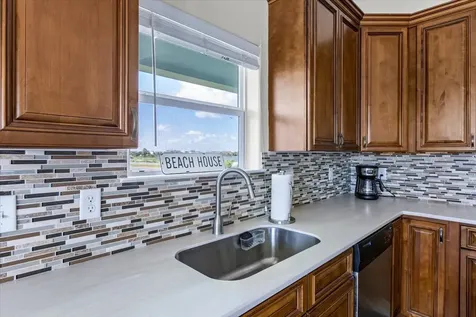 3902 Pirates Beach Court Galveston TX 77554