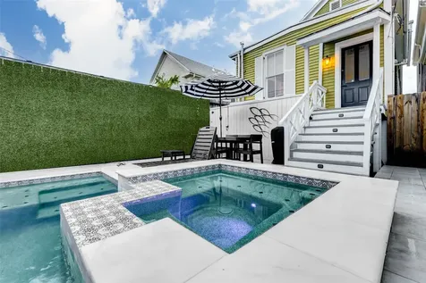 1711 Winnie Street Galveston TX 77550
