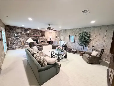 2134 5th Street Port Neches TX 77651
