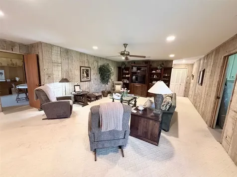 2134 5th Street Port Neches TX 77651
