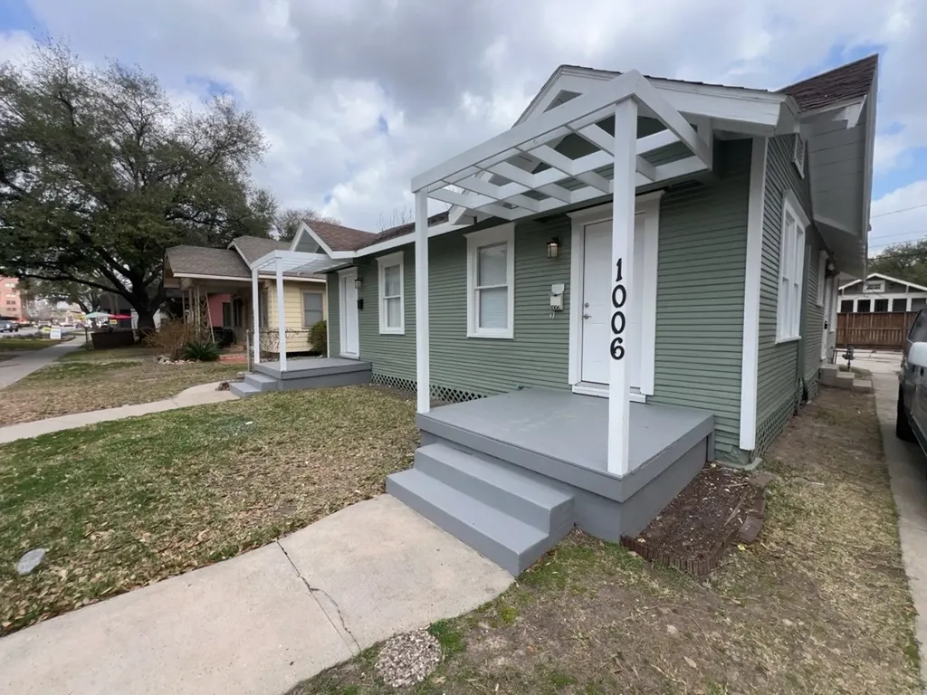 1006 Studewood Street Houston TX 77008