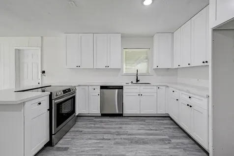6027 Ledbetter Street Houston TX 77087