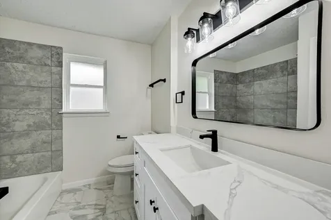 6027 Ledbetter Street Houston TX 77087