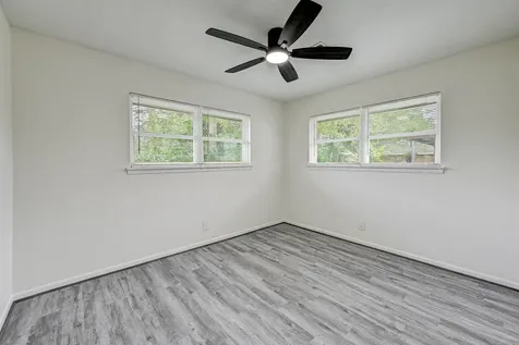 6027 Ledbetter Street Houston TX 77087