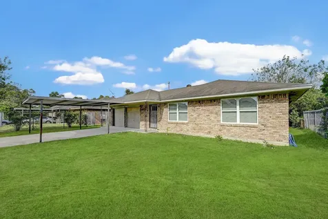6027 Ledbetter Street Houston TX 77087