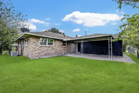 6027 Ledbetter Street Houston TX 77087