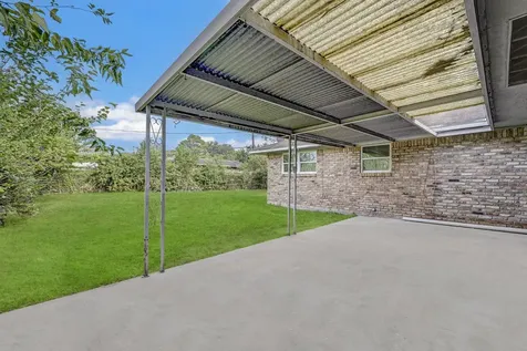 6027 Ledbetter Street Houston TX 77087