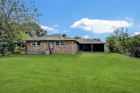 6027 Ledbetter Street Houston TX 77087