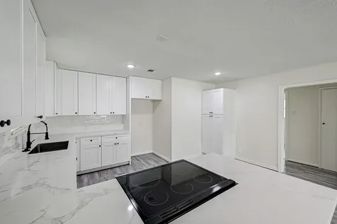6027 Ledbetter Street Houston TX 77087