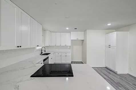 6027 Ledbetter Street Houston TX 77087
