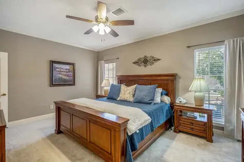 6614 Seinfeld Court Houston TX 77069