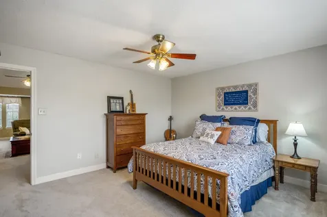 6614 Seinfeld Court Houston TX 77069