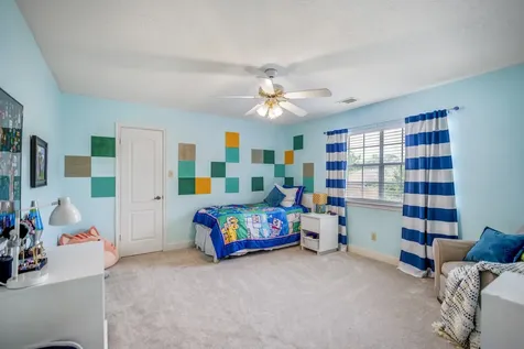 6614 Seinfeld Court Houston TX 77069